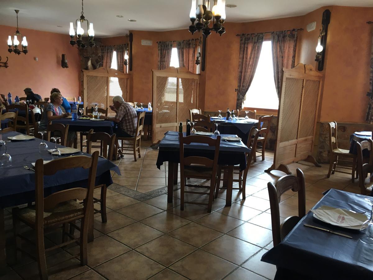 Hostal Meson Arboleas ภายนอก รูปภาพ